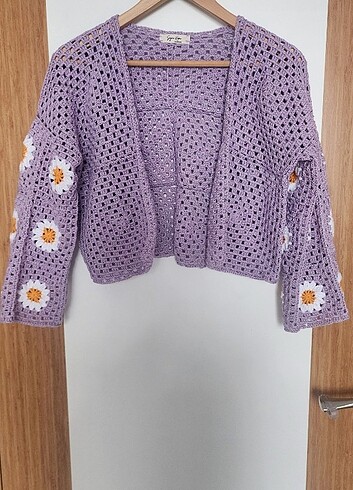 Papatya motif hırka