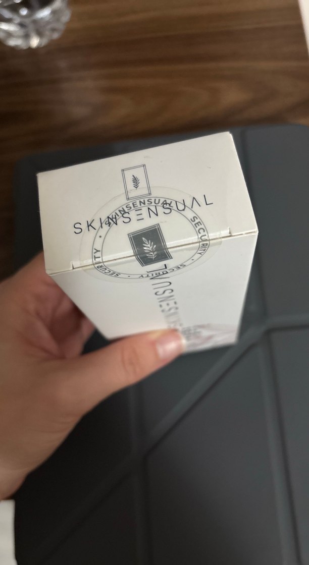 SKINSENSUAL SPF 50+ Açık Ton BB Krem - Görsel 2