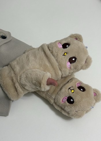 Bej Peluş Oyuncak Eldiven - Görsel 3