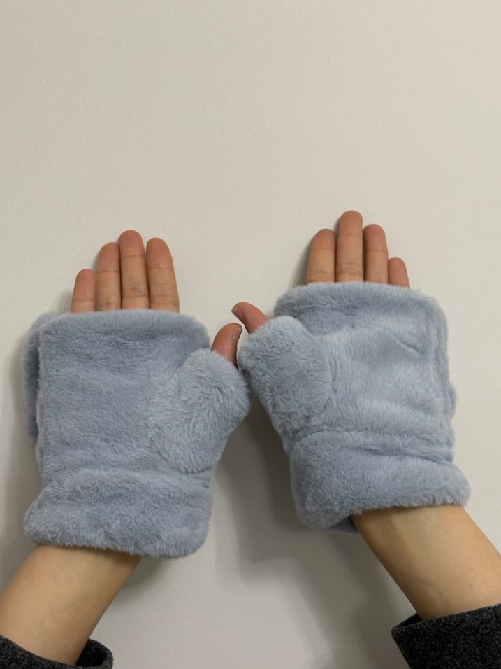 Kadın Gri Peluş Eldivenler Sevimli Detaylı - Görsel 3