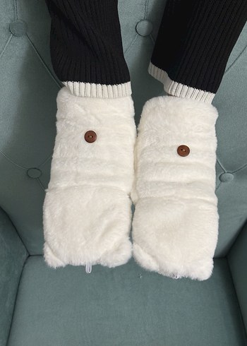 Kadın Beyaz Peluş Desenli Eldiven - Görsel 3