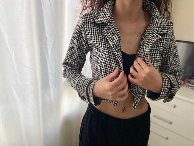 Trendyol & Milla Trendyolmilla Crop Ceket Blazer