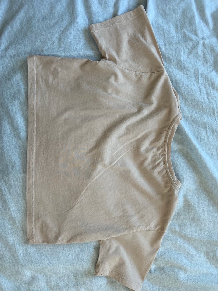 Bej Yuvarlak Yaka Kısa Kollu  Tişörtü - Görsel 2