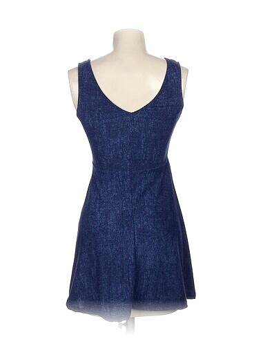 s Beden PreLoved Kısa Elbise %70 İndirimli.