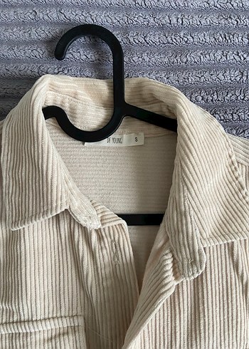 Düğmeli Bej Kadın Gömlek - Görsel 4