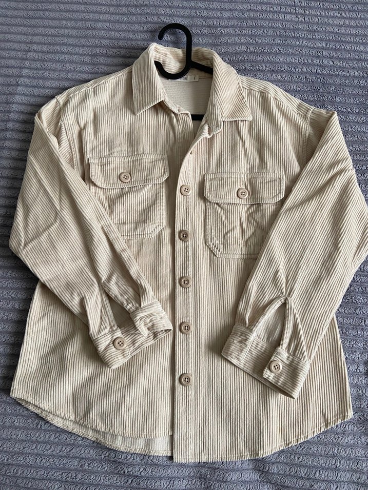 Düğmeli Bej Kadın Gömlek - Görsel 3