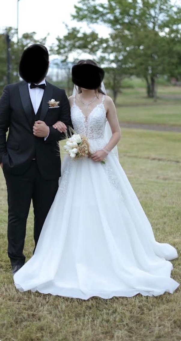 V Yakalı Beyaz A Kesim Gelinlik - Görsel 4