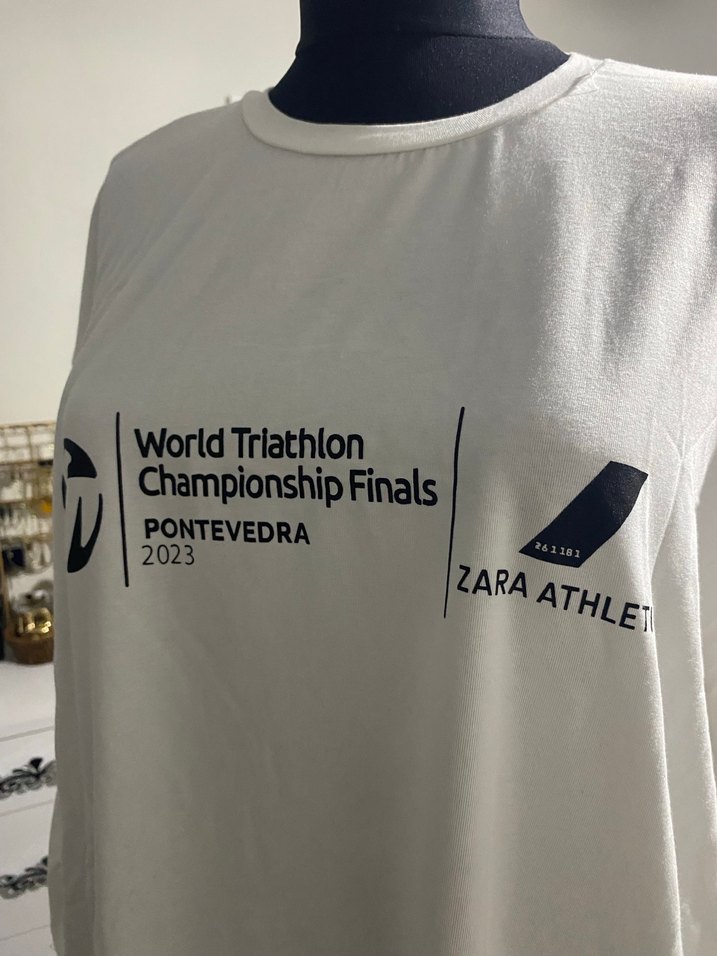 Şeffaf Beyaz Hamile Spor Tişörtü - Görsel 2