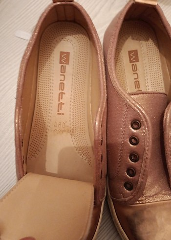 Bej Deri Dolgu Topuklu Düğmeli Kadın Spor Ayakkabı - Görsel 2