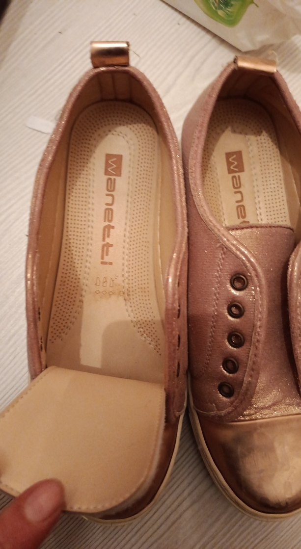 Bej Deri Dolgu Topuklu Düğmeli Kadın Spor Ayakkabı - Görsel 2