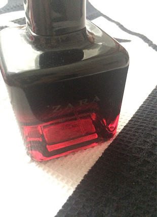 Zara red vanilla