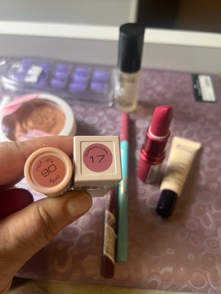 Makyaj malzemeleri - Görsel 2