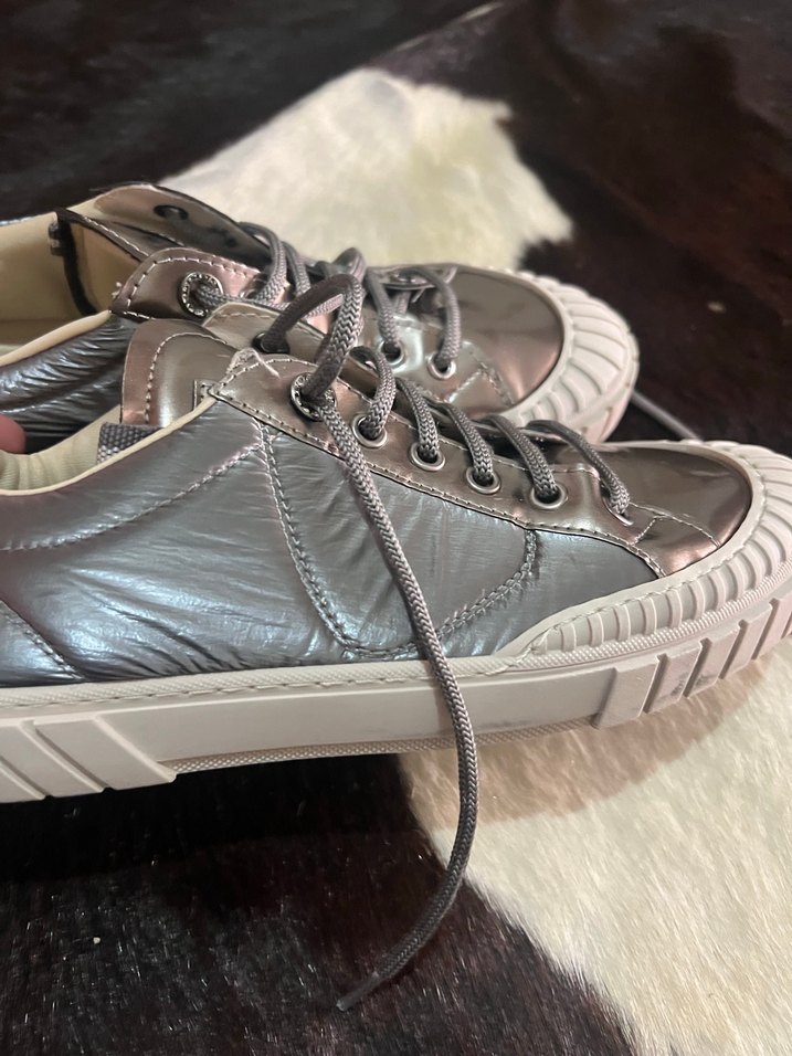 Gri MetalikKadın Spor Ayakkabı - Görsel 2