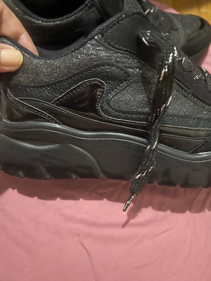 Siyah Yılan Desenli Bağcıklı - Görsel 3