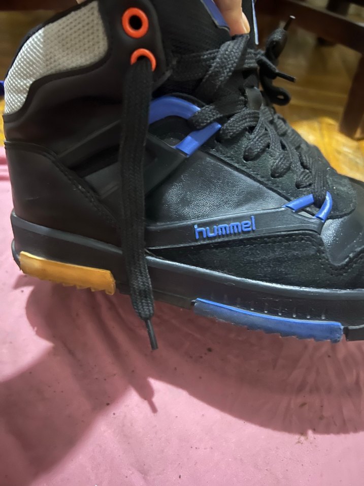 Erkek çocuk bot - Görsel 2