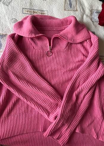Pembe Yarım Fermuarlı Kadın Triko Kazak