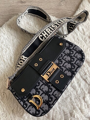 Christian dior çanta
