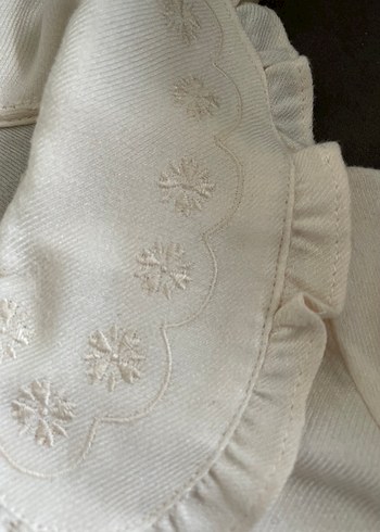 Nakış detaylı bebe yaka gömlek - Görsel 4