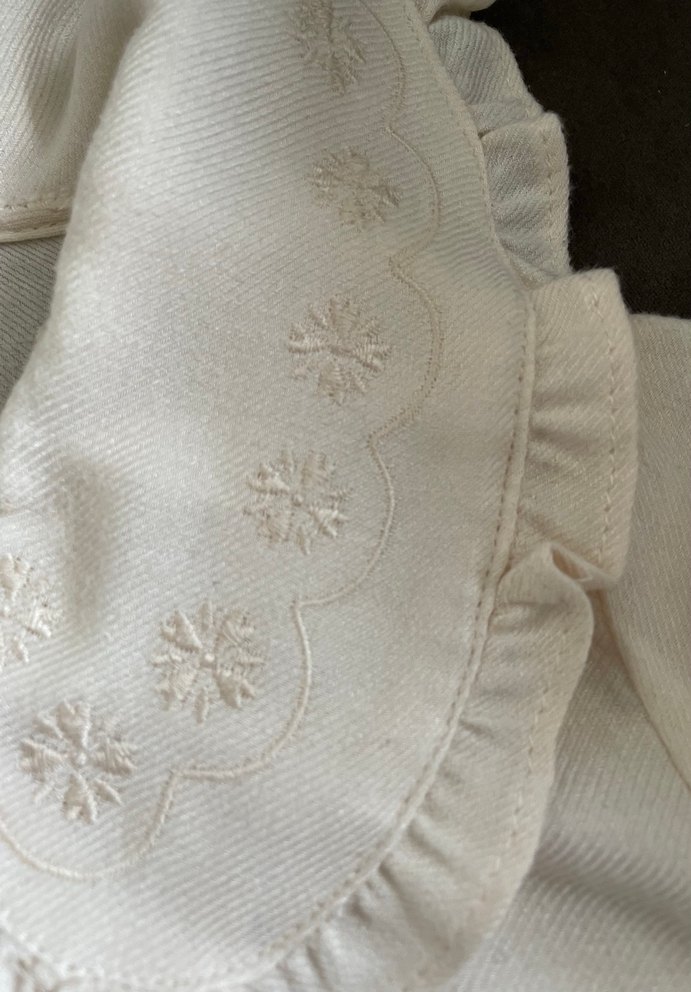 Nakış detaylı bebe yaka gömlek - Görsel 4