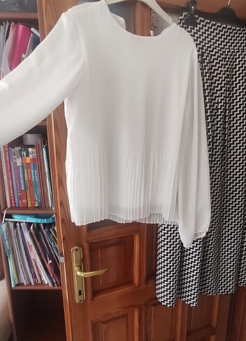 siyah beyaz  desenli etek bluz dahil değil - Görsel 6