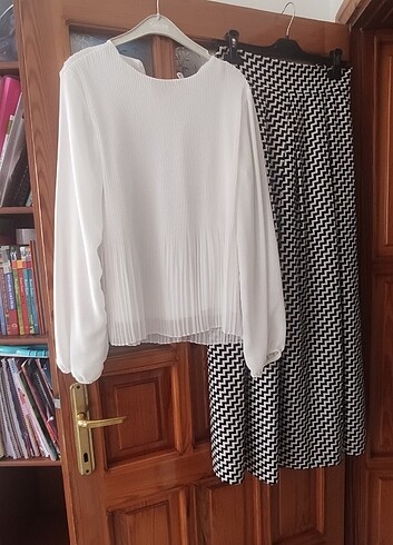 siyah beyaz  desenli etek bluz dahil değil - Görsel 7