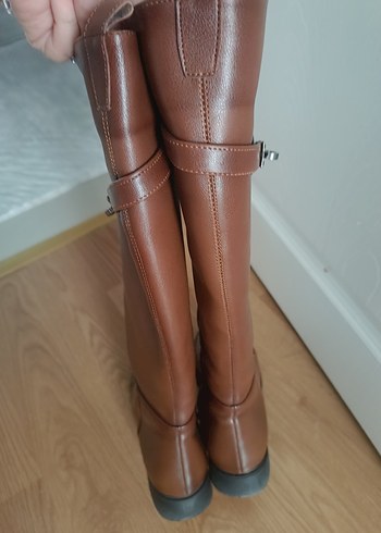 Parlak Kahverengi Tokalı Deri Dizüstü Kadın Çizmesi - Görsel 4