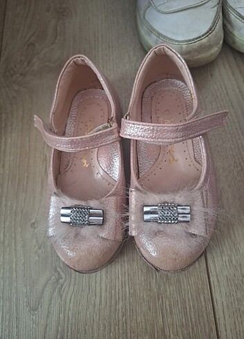 Gezer Kız çocuk ayakkabıları 