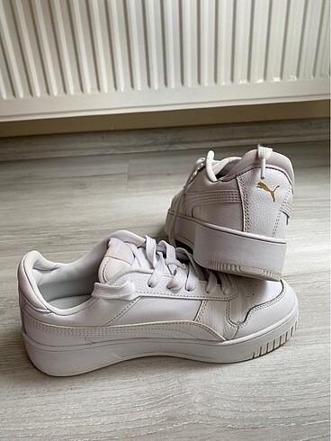 38,5 Beden Sneaker