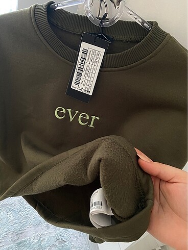 Sweatshirt
