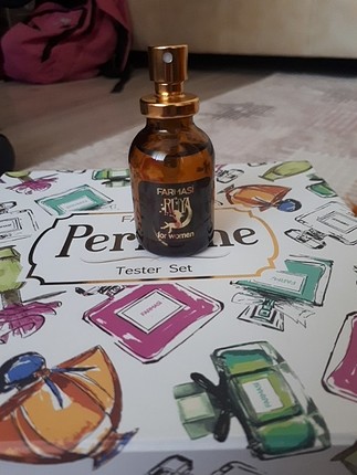 Farmasi kadın parfümü 