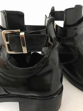 Zara Zara pencereli bot
