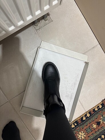 38 Beden siyah Renk İki kez giyilmiş siyah divarese bot