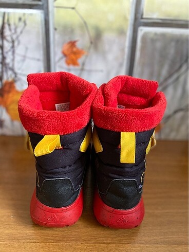 32 Beden Adidas x Mickey mouse