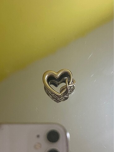 Pandora Pandora kalp charm