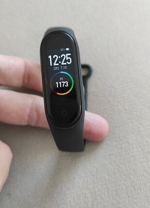 Xiaomi akıllı bileklik miband 4 model