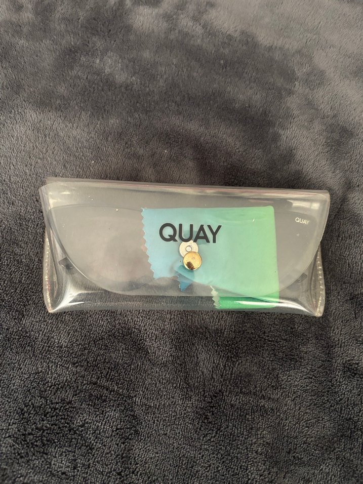 Kadın Gri Parlak Quay Kedi Gözü Güneş Gözlüğü - Görsel 5