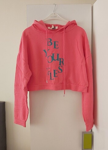 Pembe kısa sweatshirt