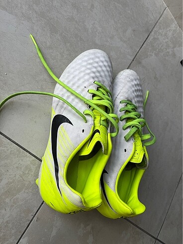 Nike Magista Krampon