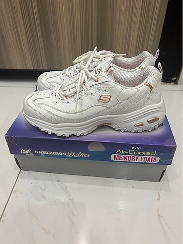 40 Beden Skechers DLites
