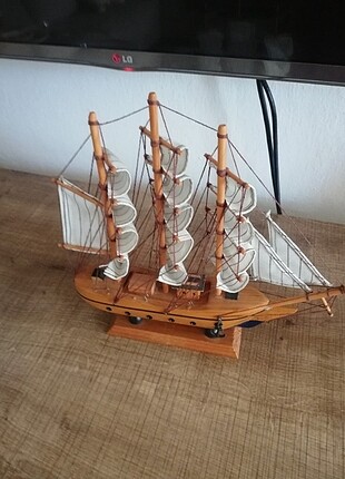 Dekoratif ahşap gemi