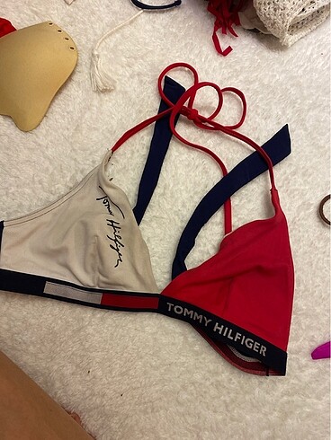 tommy bikini üst