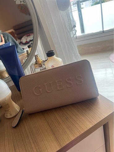 guess cüzdan