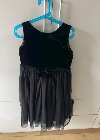 Kız Çocuk Siyah Gotik Kolsuz Drapeli Elbise - Görsel 4