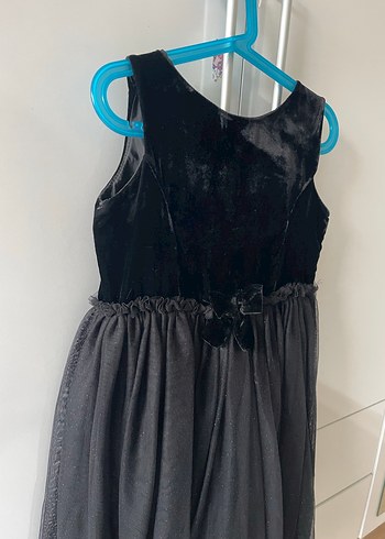 Kız Çocuk Siyah Gotik Kolsuz Drapeli Elbise - Görsel 5