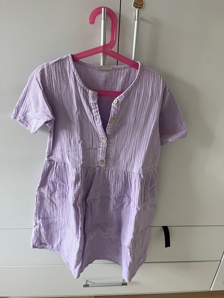 Kız Çocuk Lila Keten Düğmeli Elbise - Görsel 4