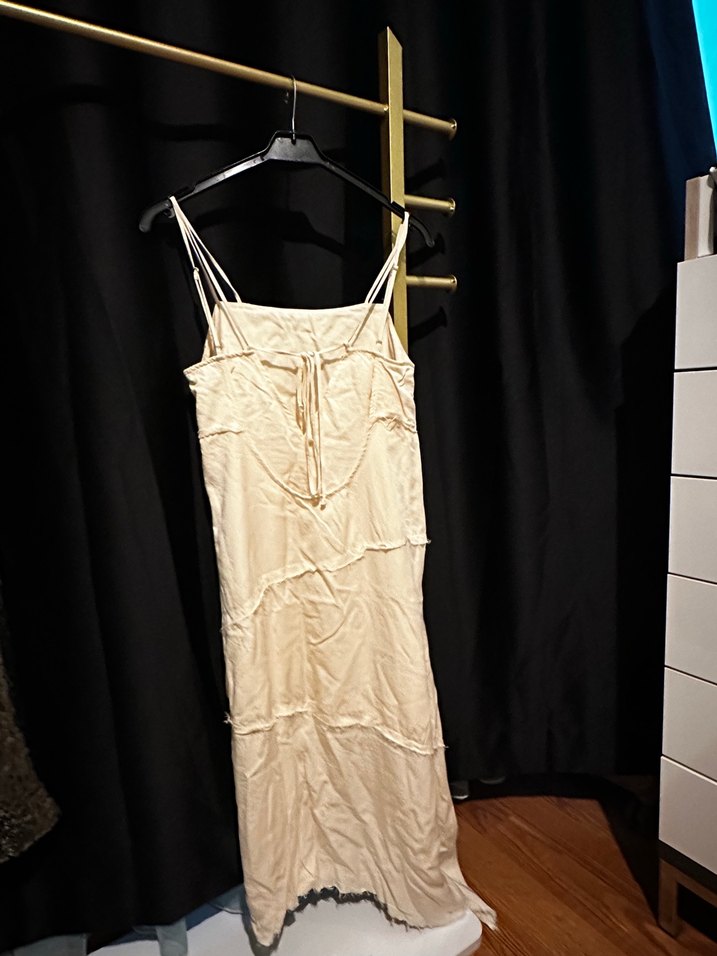 Bej Ketenimsi krem renk Askılı Uzun Bohem Elbise - Görsel 4