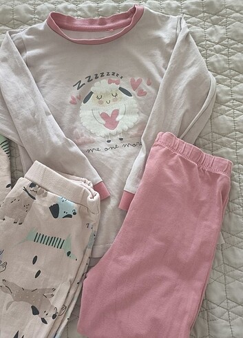 4 Yaş Beden çeşitli Renk Pijama takımı