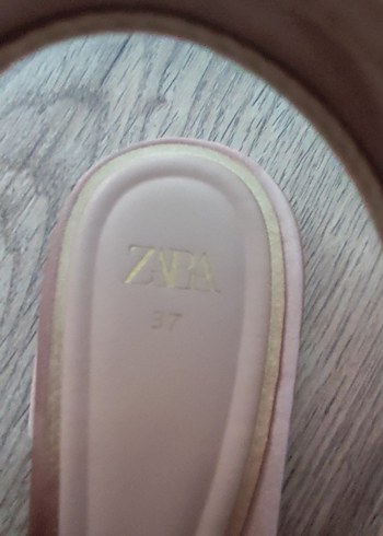 37 Beden ten rengi Renk ZARA SATEN BABET
