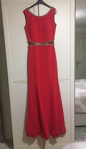 Kırmızı balık model abiye