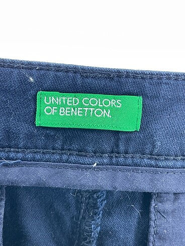 44 Beden lacivert Renk Benetton Bermuda / Kapri %70 İndirimli.